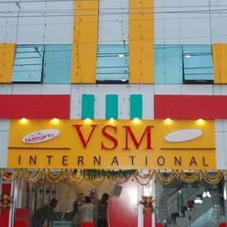 https://imgcld.yatra.com/ytimages/image/upload/t_hotel_yatra_city_desktop/v1464471331/Domestic Hotels/Hotels_Amravati/VSM International/HO_Bk97nn.jpg